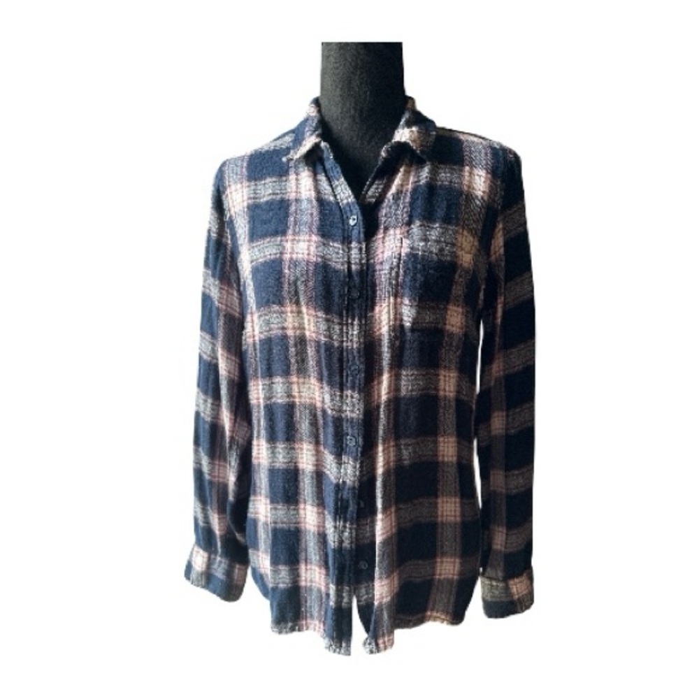 Lucky Brand Navy and Red Plaid Button-Up Shirt Size medium